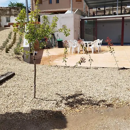 El Descanso De Lares * Miguel-Ibanez