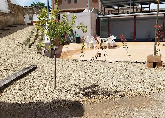 El Descanso De Lares * Miguel-Ibanez