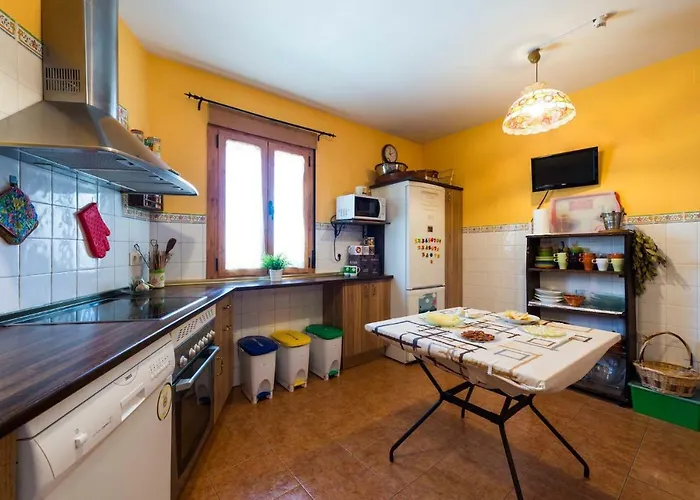 El Descanso De Lares 乡村民宿 *